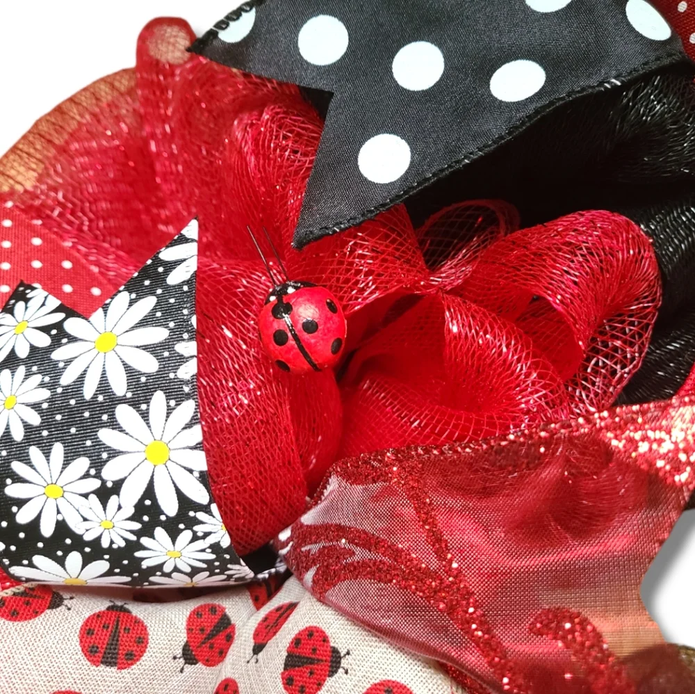 🐞 CUTE HANDMADE LADYBUG DECO MESH WREATH SPRING SUMMER - Picture 4 of 5